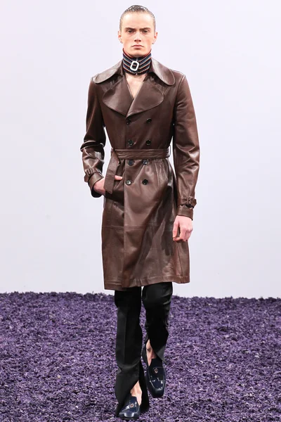 Look 5